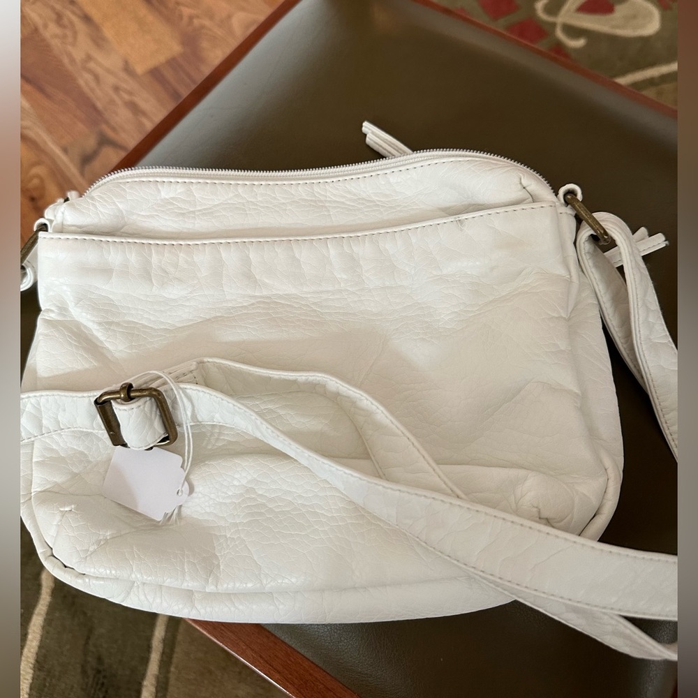Bueno Leather Crossbody Bag